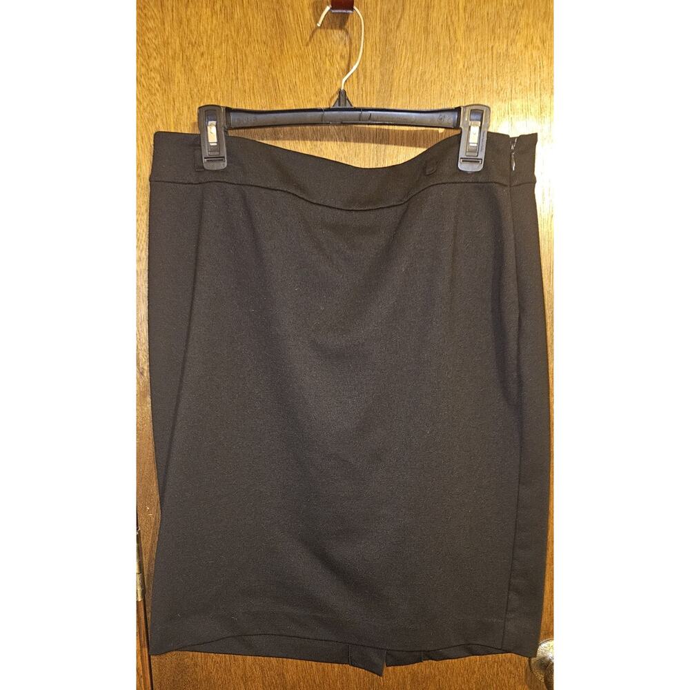 Chaps Size 12 Black Pencil Skirt